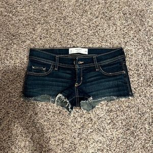 Gilly Hicks vintage denim short shorts